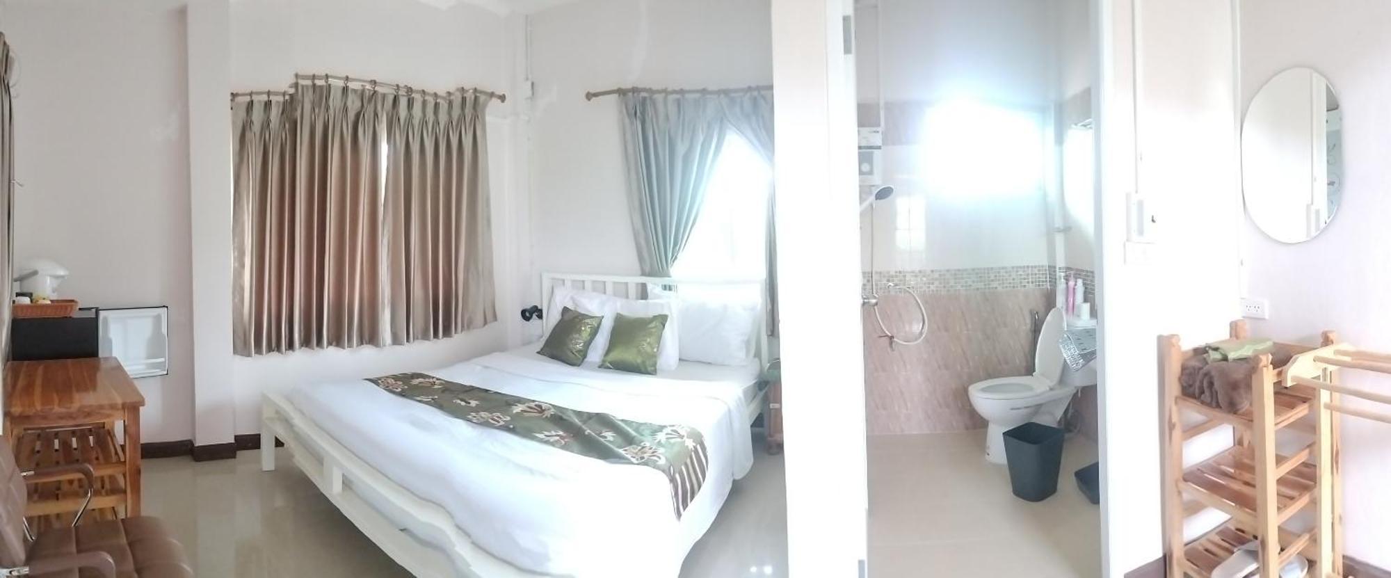 M-Plus Homestay Сукотаи Экстерьер фото